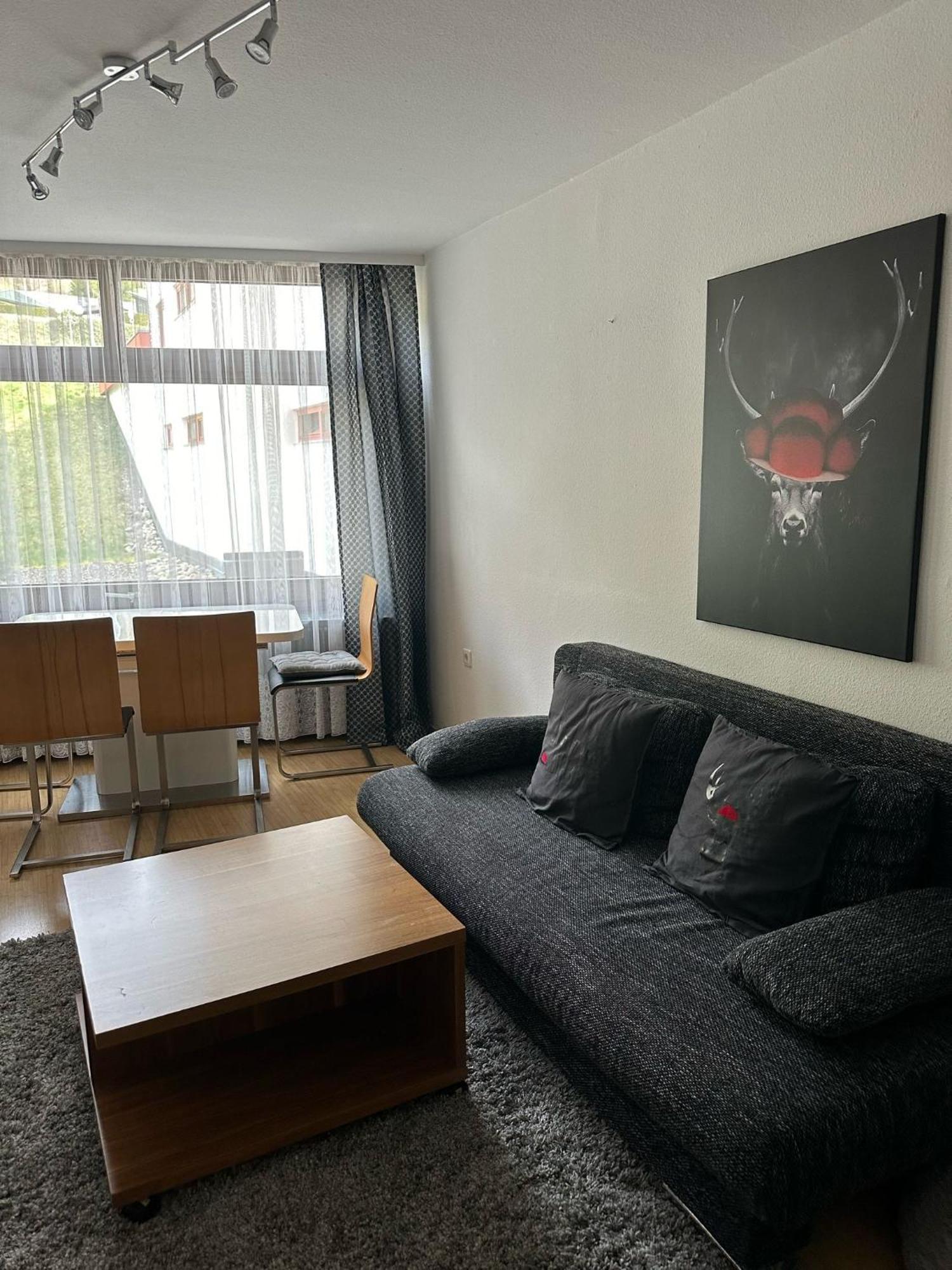 שלוכזי 2 Zimmer Appartement Mit Pool Im Haus מראה חיצוני תמונה